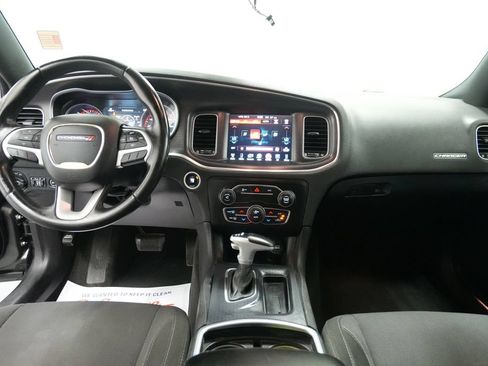Used 2016 Dodge Charger SXT RWD image 27