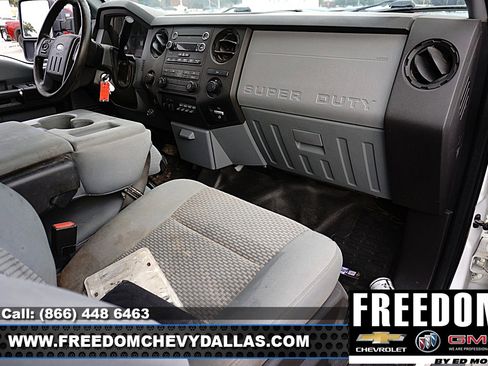 Used 2015 Ford F550 4x4 Crew Cab Super Duty image 7