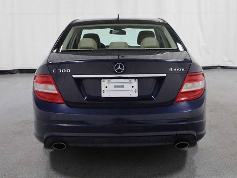 Used 2011 Mercedes-Benz C 300 4MATIC Sedan image 7
