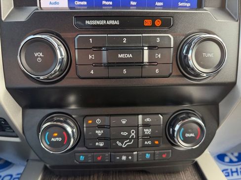 Used 2020 Ford F350 Lariat AWD/4WD image 21