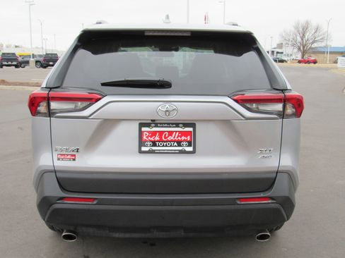Used 2025 Toyota RAV4 XLE w/ Convenience Package image 7