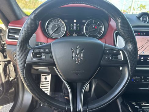 Used 2022 Maserati Ghibli GT image 27