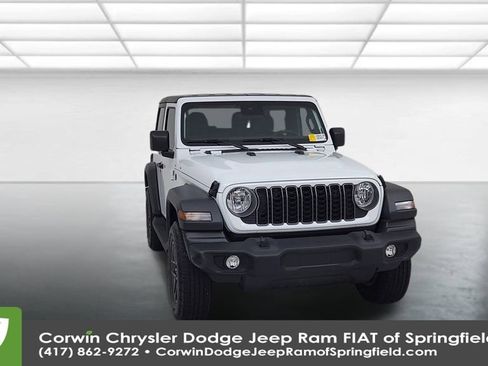 Used 2025 Jeep Wrangler Sport image 4