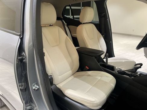 Certified 2024 Buick Encore GX Preferred w/ Comfort Package FWD image 22