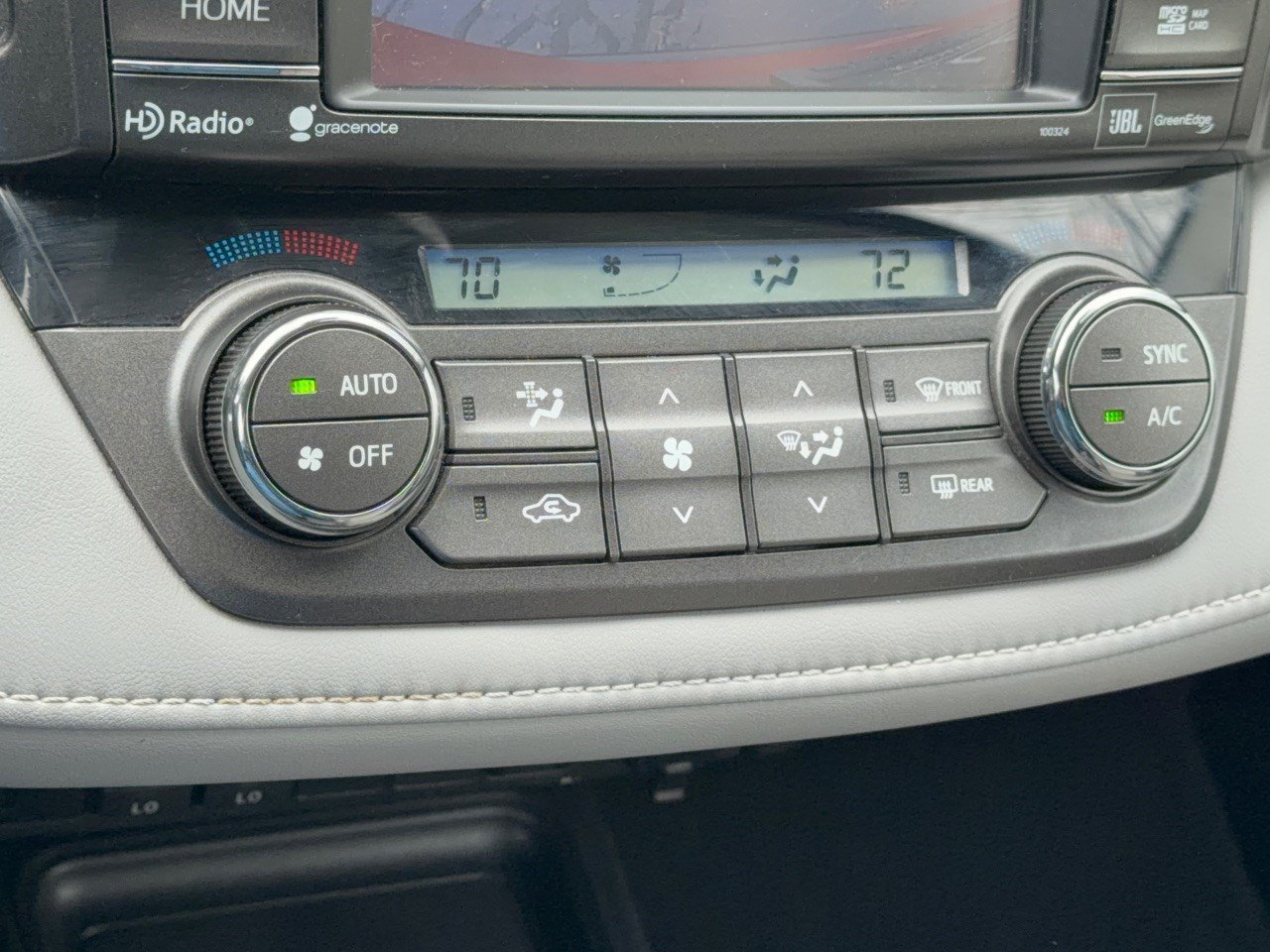 Used 2015 Toyota RAV4 Limited w/ Technology Package AWD/4WD image 22