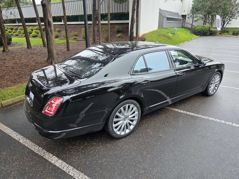 Used 2017 Bentley Mulsanne RWD image 78