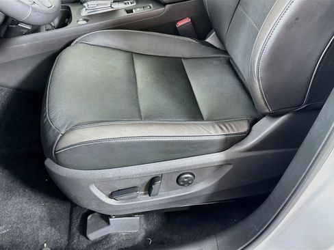 Certified 2023 INFINITI QX50 Luxe FWD image 26