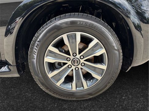 Used 2020 Nissan Armada SL w/ Premium Package image 12