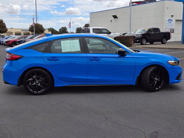 Used 2023 Honda Civic Sport image 3