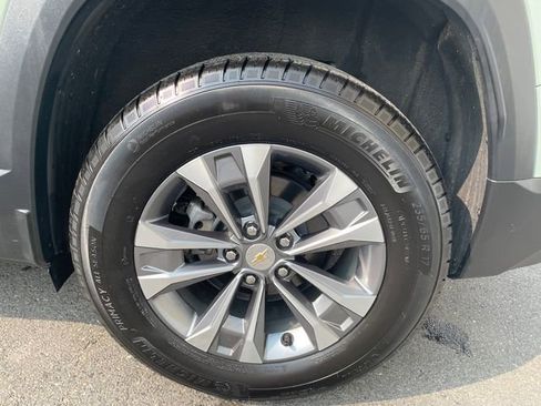 Used 2025 Chevrolet Equinox LT image 17