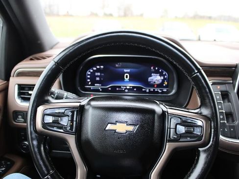 Used 2023 Chevrolet Suburban High Country image 21