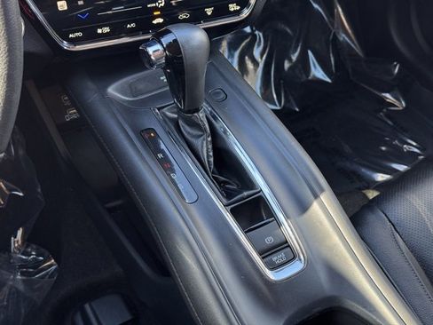 Used 2021 Honda HR-V EX-L image 14