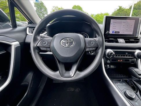 Certified 2025 Toyota RAV4 XLE AWD/4WD image 14