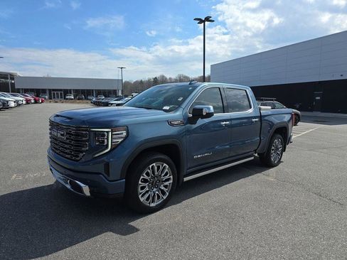 Used 2024 GMC Sierra 1500 Denali Ultimate image 8