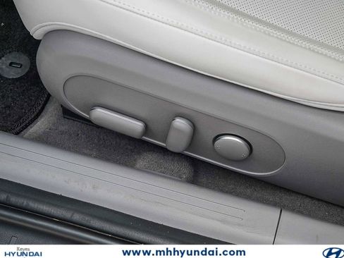 Used 2024 Hyundai Ioniq 6 SEL RWD image 20