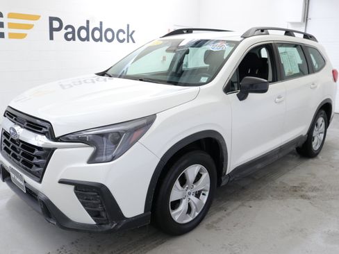 Used 2023 Subaru Ascent 8-Passenger image 3