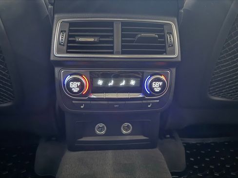 Used 2019 Audi Q7 3.0T Prestige image 22