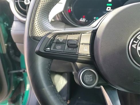 Used 2024 Alfa Romeo Tonale Veloce image 13