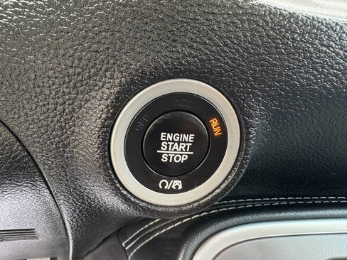 Used 2022 Dodge Challenger GT image 33