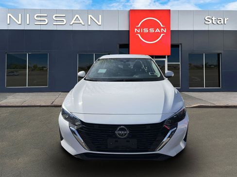 Used 2025 Nissan Sentra SV w/ All-Weather Package FWD image 2