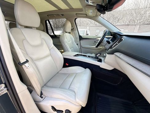 Used 2021 Volvo XC90 T6 Inscription w/ Climate Package image 33