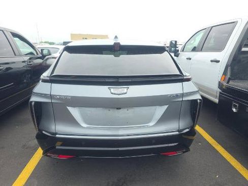 Used 2024 Cadillac Lyriq Tech RWD image 11