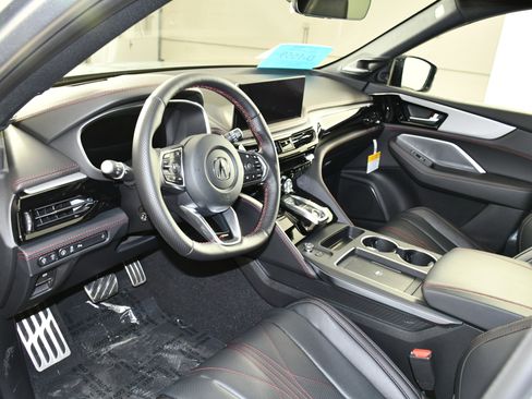 New 2026 Acura MDX A-Spec image 2