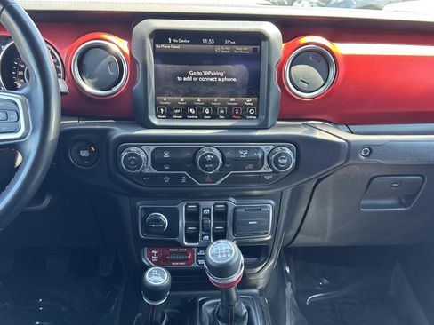 Used 2022 Jeep Gladiator Rubicon w/ Trailer Tow Package AWD/4WD image 7