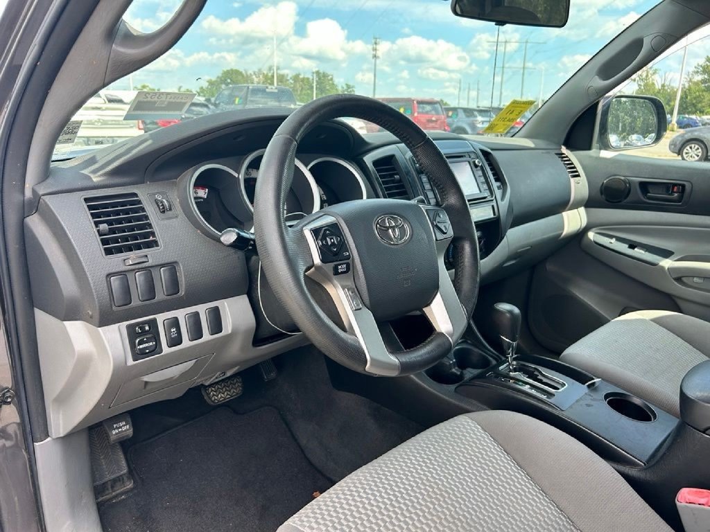 Used 2015 Toyota Tacoma PreRunner w/ Convenience Package RWD image 9