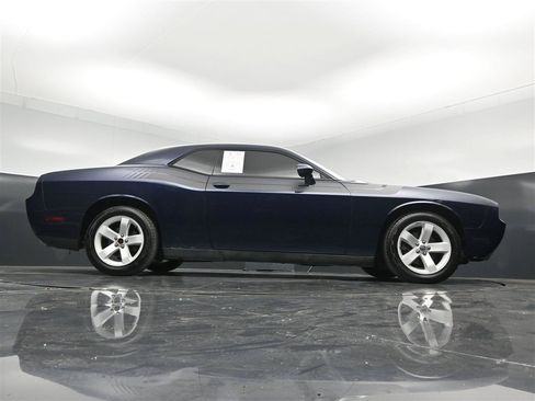 Used 2013 Dodge Challenger SXT RWD image 28