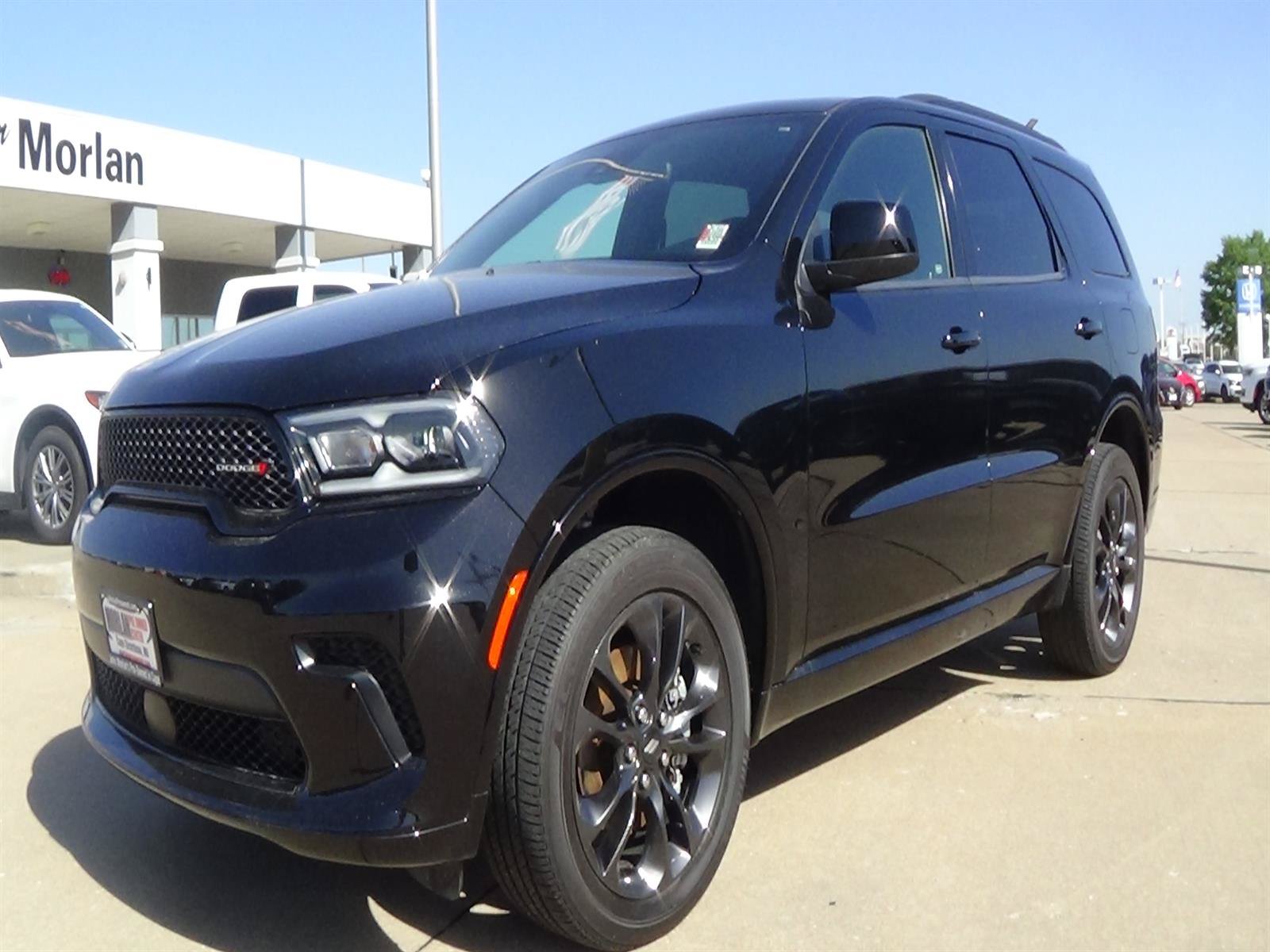 Certified 2024 Dodge Durango SXT w/ SXT Blacktop Group AWD/4WD image 2