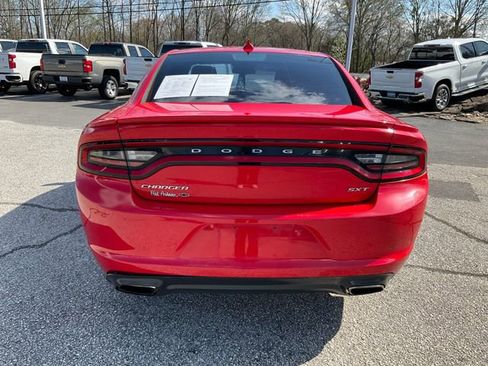 Used 2015 Dodge Charger SXT image 21