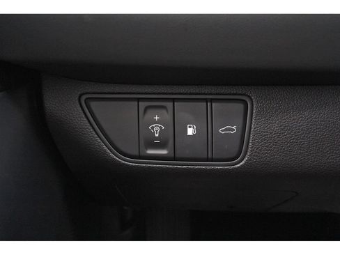 Used 2026 Genesis G70 2.5T RWD image 22