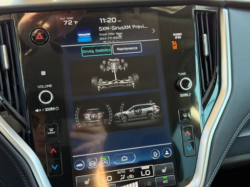 Used 2023 Subaru Outback Premium image 11