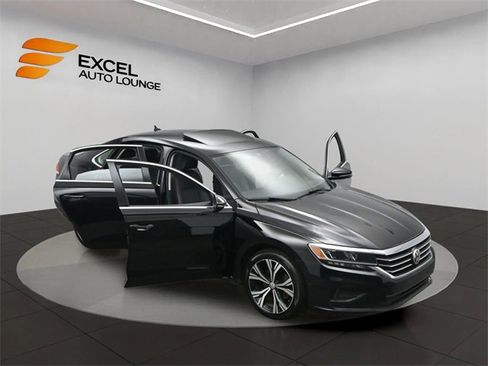 Used 2020 Volkswagen Passat 2.0T SEL image 51