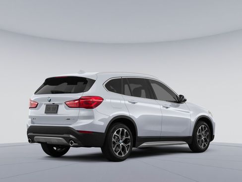 Used 2020 BMW X1 xDrive28i w/ Convenience Package AWD/4WD image 3