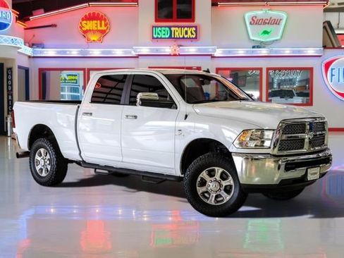 Used 2018 RAM 2500 SLT AWD/4WD image 1