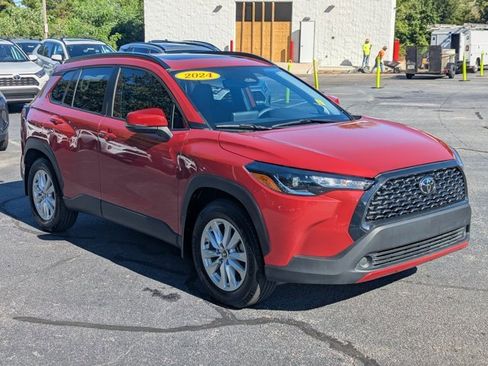 Used 2024 Toyota Corolla Cross LE w/ Moonroof Package image 1