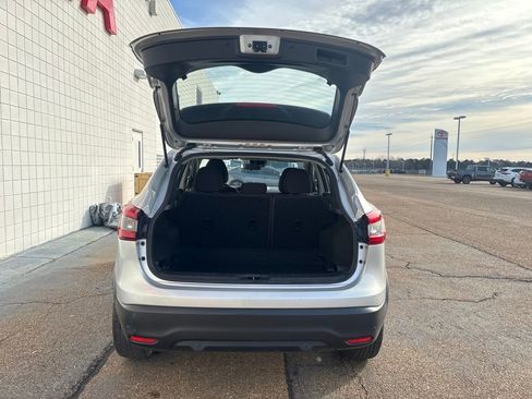 Used 2021 Nissan Rogue Sport S image 27