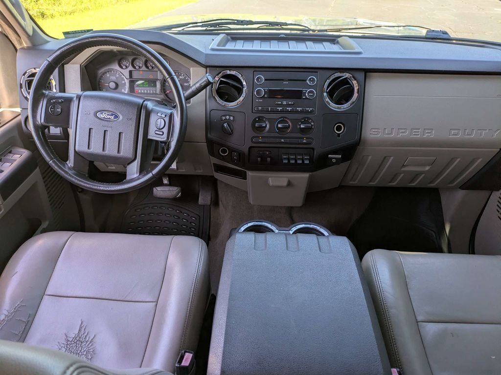 Used 2010 Ford F250 XL AWD/4WD image 14