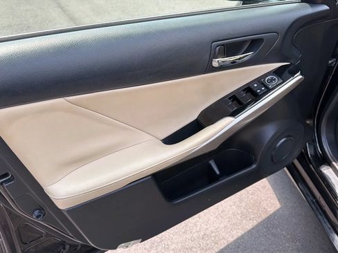 Used 2015 Lexus IS 250 w/ Navigation System Package RWD image 10