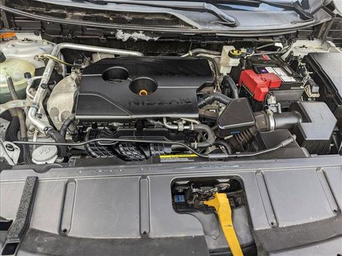 Used 2021 Nissan Rogue SL w/ Premium Package image 23