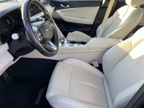 Used 2024 Genesis G70 2.5T image 24