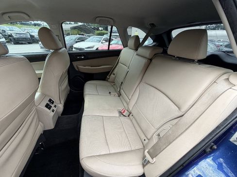 Used 2015 Subaru Outback 2.5i Limited AWD/4WD image 13