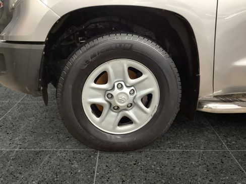 Used 2014 Toyota Tundra SR image 14