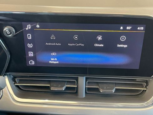 Used 2025 Chevrolet Trax LT image 20