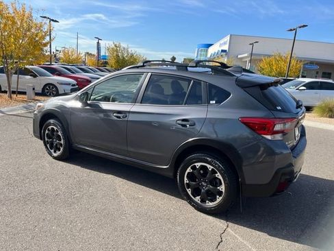Used 2022 Subaru Crosstrek 2.0i Premium image 17