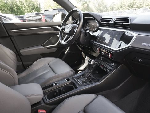 Used 2023 Audi Q3 2.0T Premium Plus w/ Premium Plus Package AWD/4WD image 37