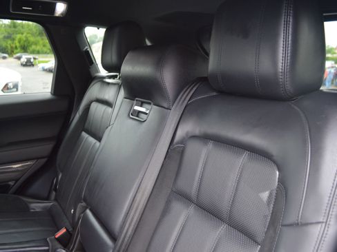 Used 2020 Land Rover Range Rover Sport HST image 22