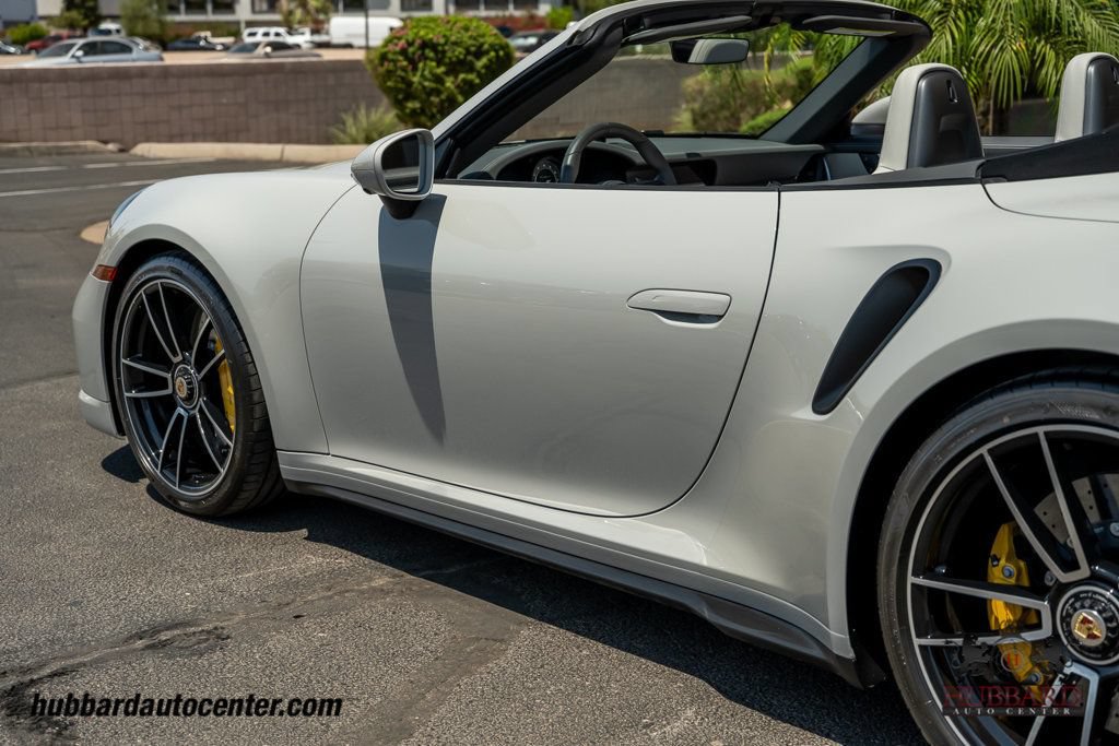 Used 2022 Porsche 911 Cabriolet AWD/4WD image 36